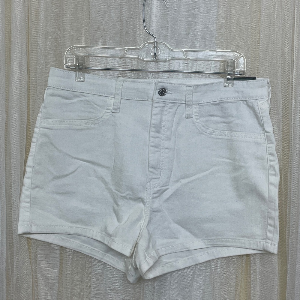 NWT      Wild Fable Highest Rise Shorts